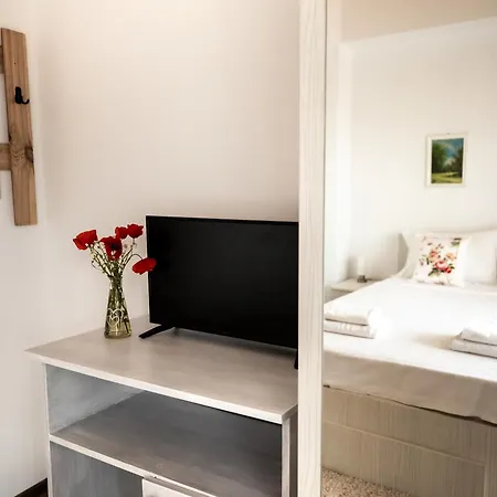 Victoria Techirghiol